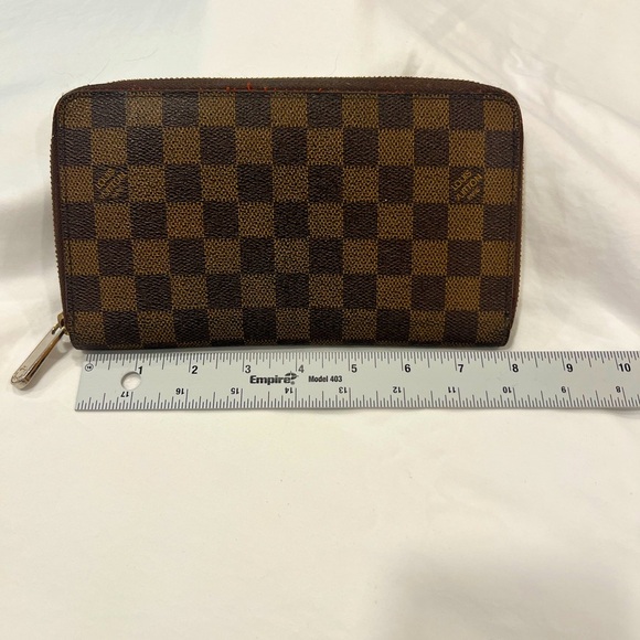 LOUIS VUITTON | Zip Around Organizer | Long Wallet Damier Ebene, Brown | Coated - Picture 15 of 16